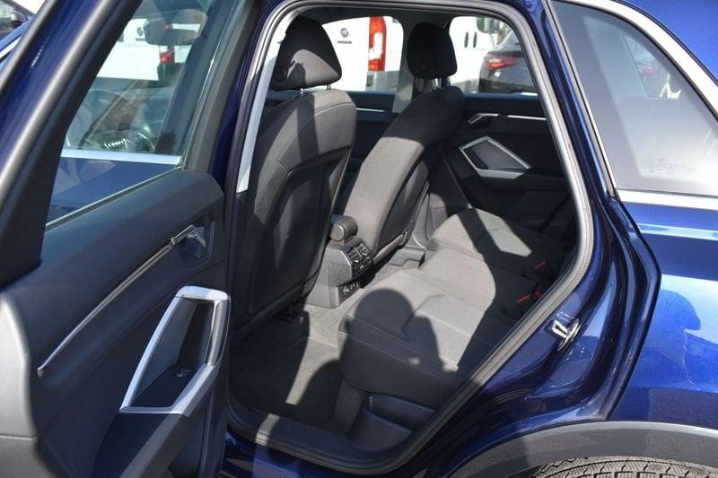 Audi Q3 40 TDI quattro S tronic Business Advanced
