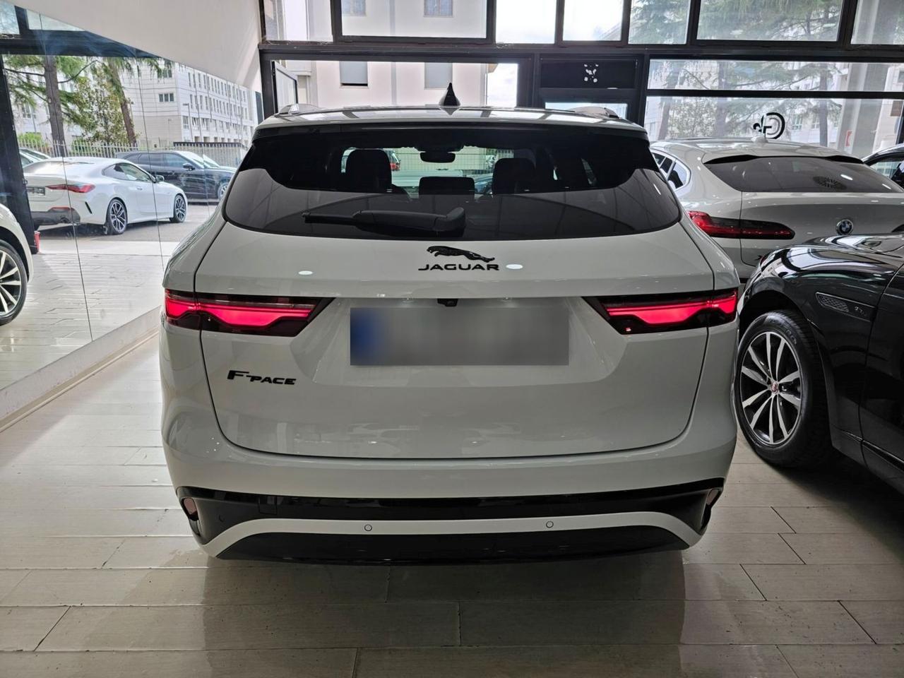 Jaguar F-Pace SE R-Dynamic 2.0 204cv Diesel mHev Automatico