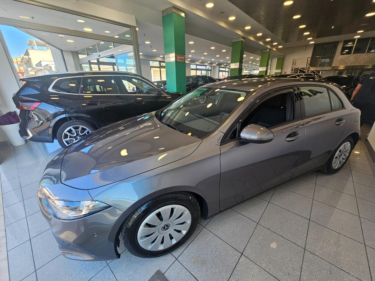 MERCEDES-BENZ A 180 d Executive