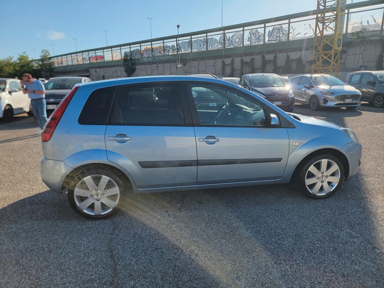 Ford Fiesta tdci 1.4 titanium 5 porte