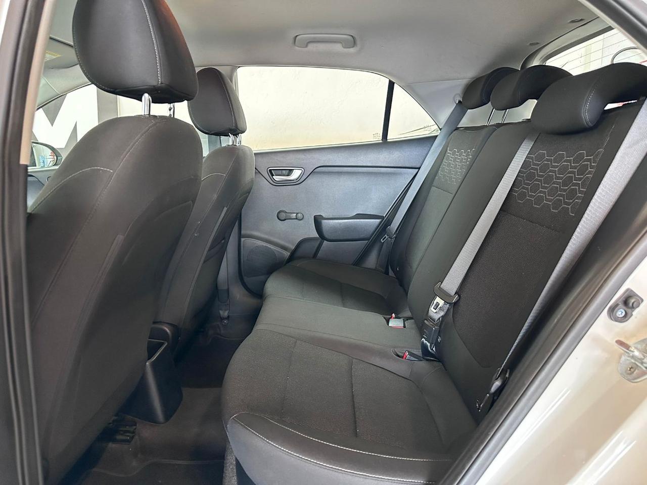 Kia Rio 5 Porte Rio 1.4 crdi Active 77cv