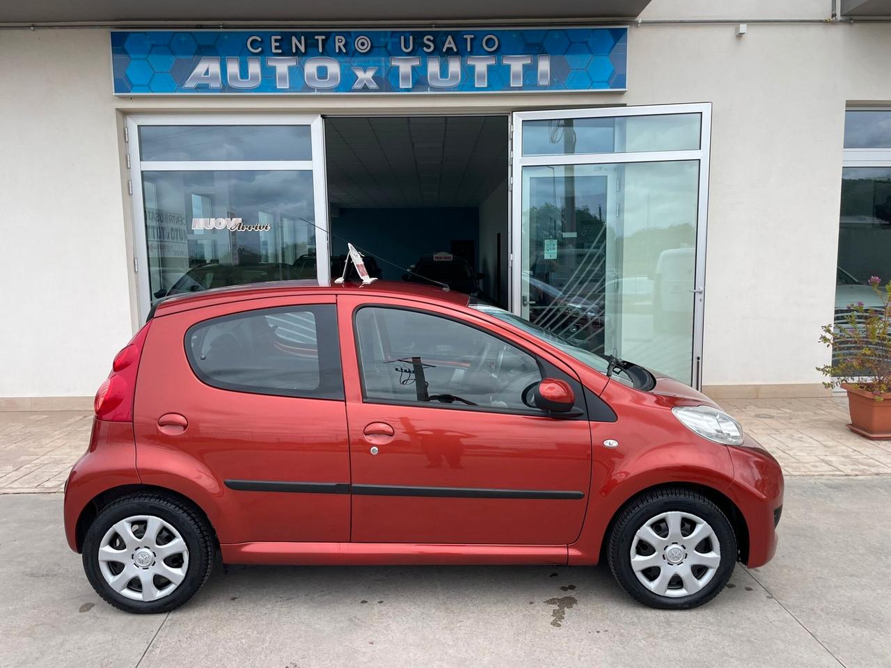 Peugeot 107 1.0 68CV 5p. Sweet Years