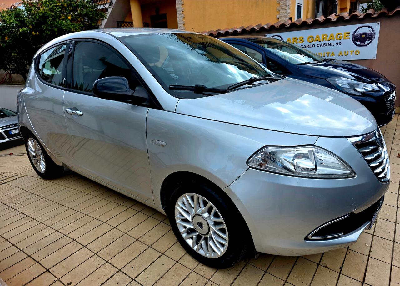 Lancia Ypsilon 1.3 MJT 16V 95 CV 5 porte S&S Gold