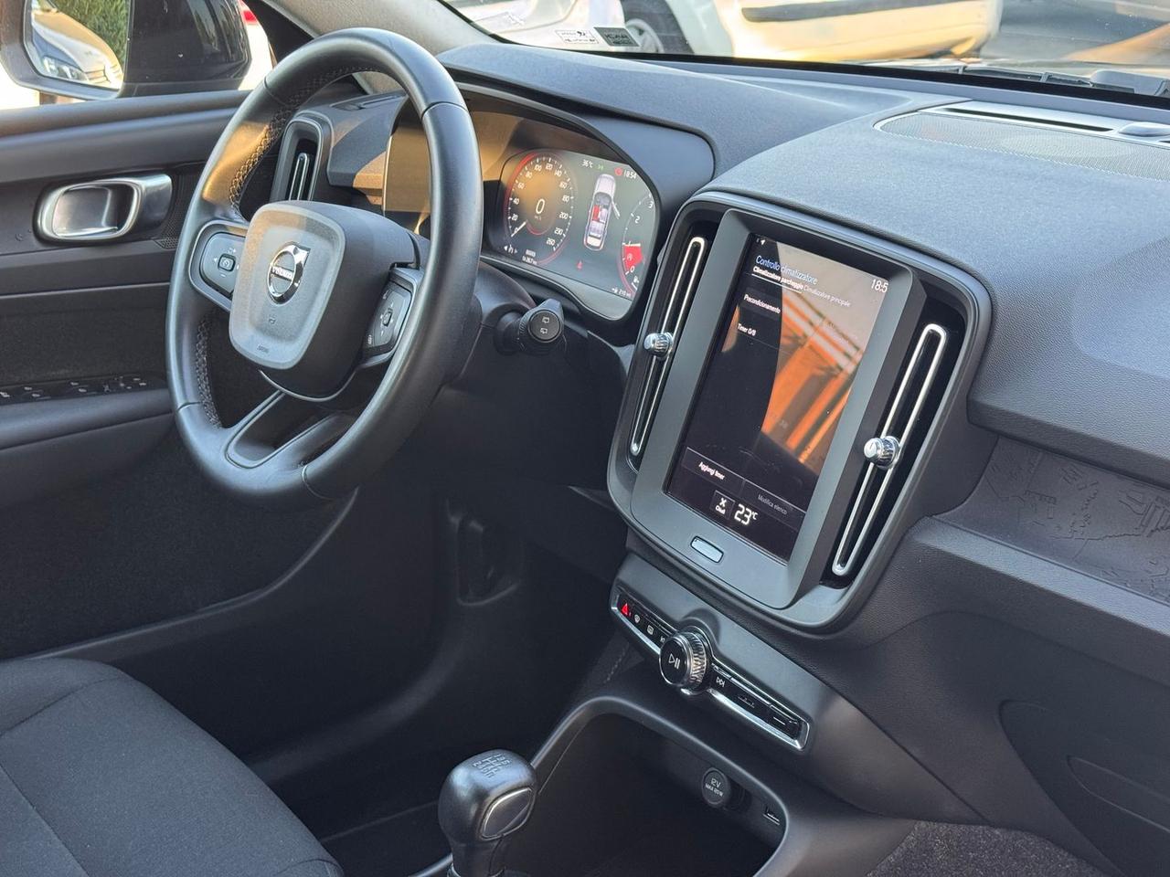 Volvo XC40 Essential T2 #50070