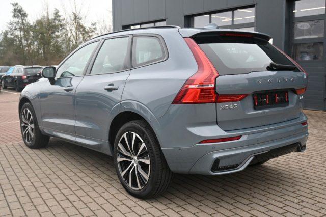 VOLVO XC60 B4 (d) AWD automatico Plus Dark