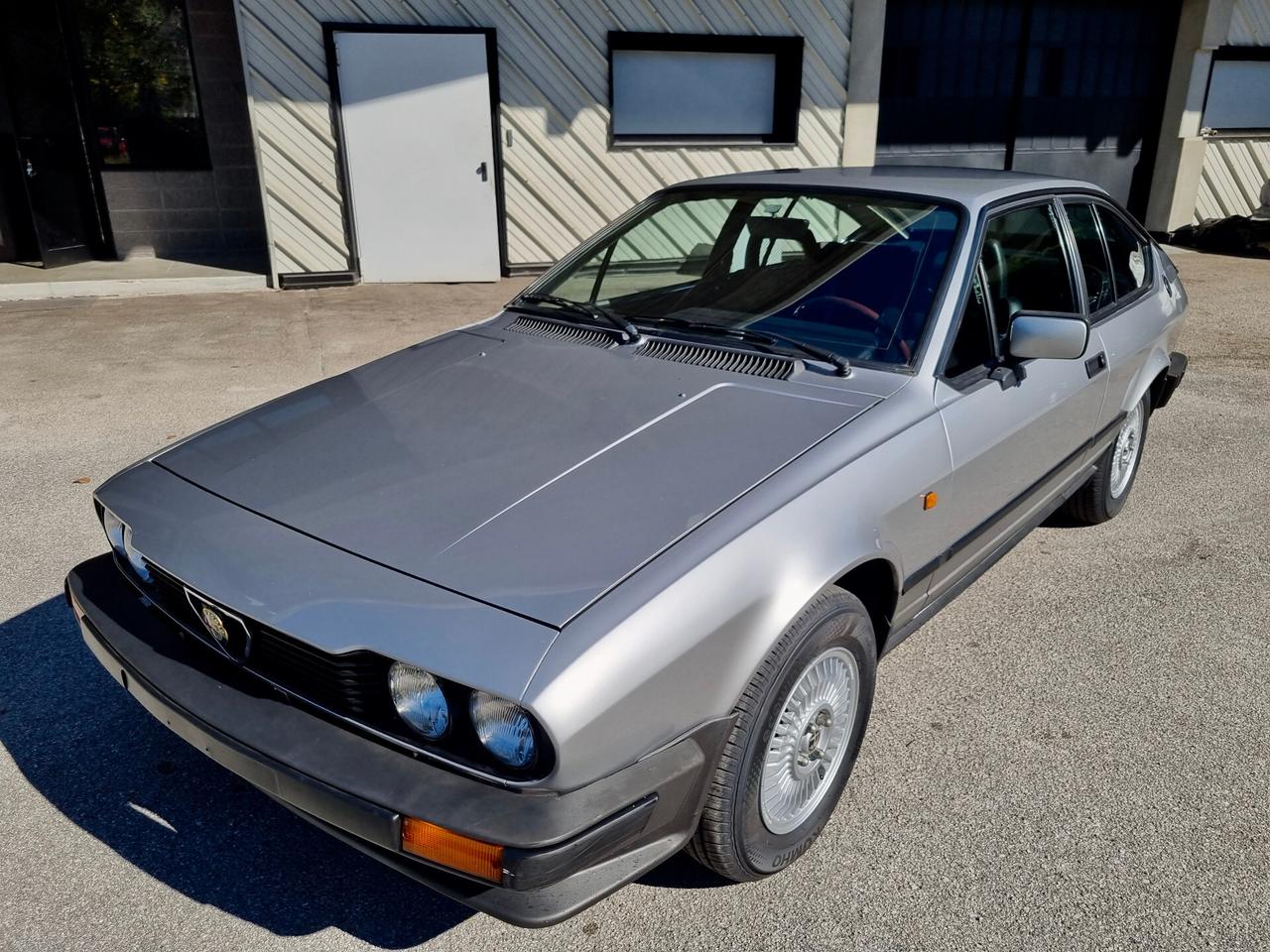 Alfa Romeo Alfetta GTV 2.0
