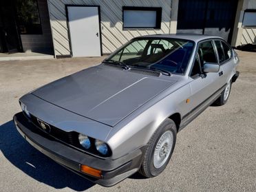Alfa Romeo Alfetta GTV 2.0