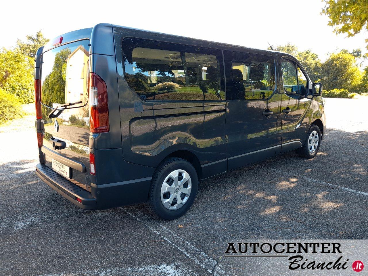 RENAULT Trafic passenger 2.0 Blue dci 150cv L2H1 Zen