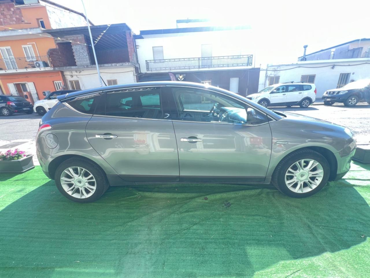 Lancia Delta 1.6 MJT DPF Platino