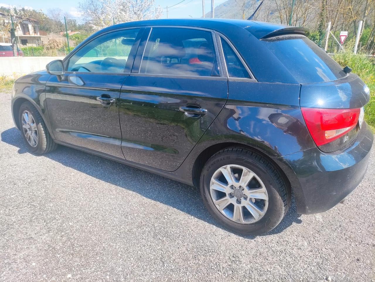 Audi A1 1.6 TDI S tronic 90 CV ( cambio automatico) per neopatentati