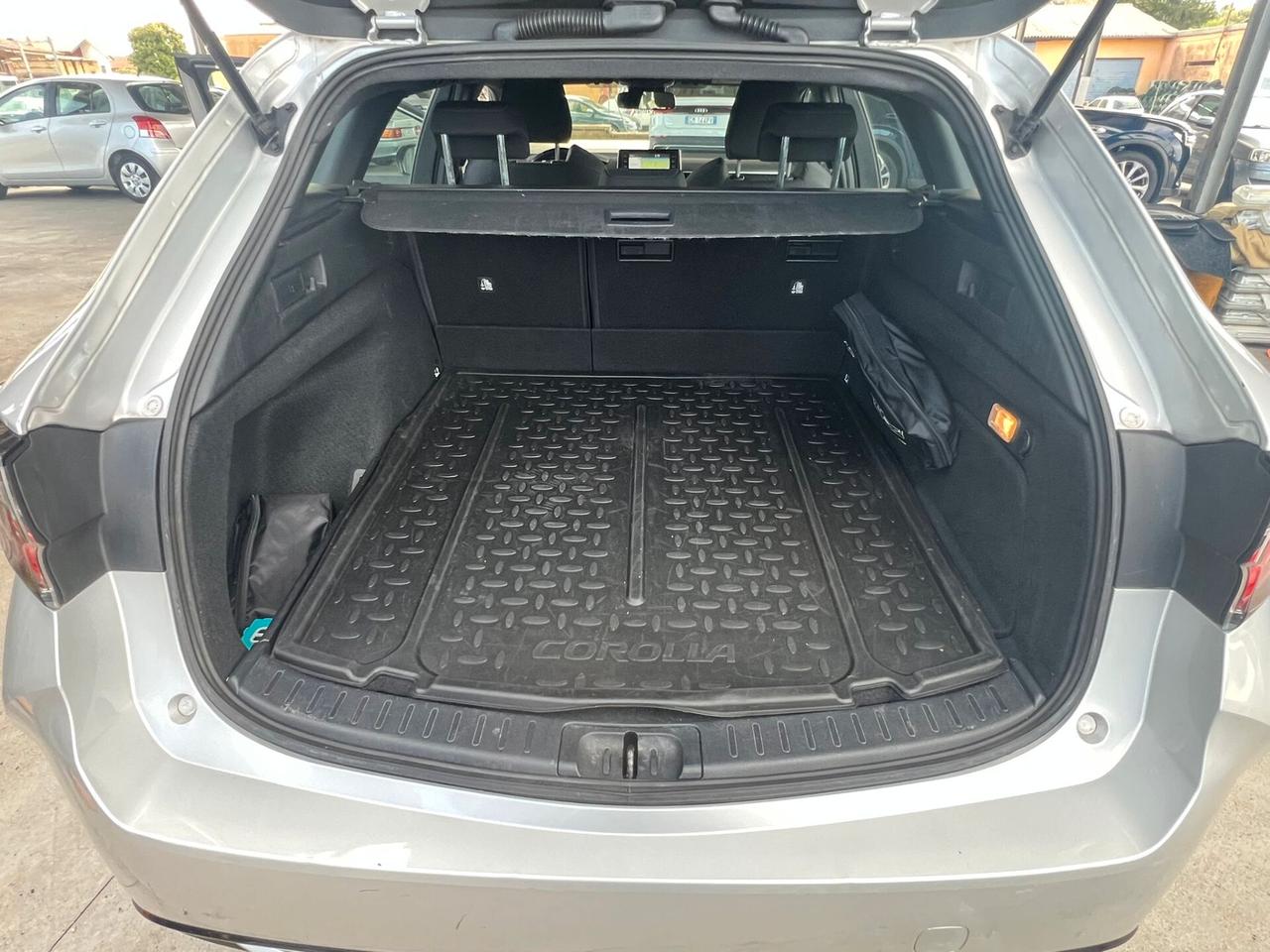 Toyota Corolla Touring Sports 2.0 Hybrid MoreBusiness