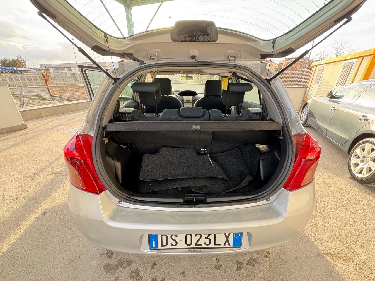 Toyota Yaris 1.3 5 porte Sol