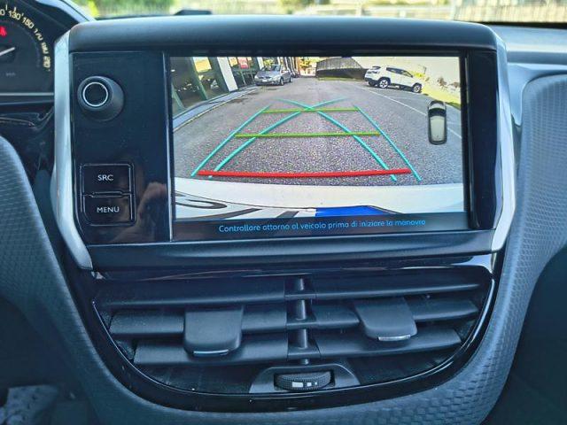 PEUGEOT 208 PureTech 82 5 porte Allure NEOPATENTATI