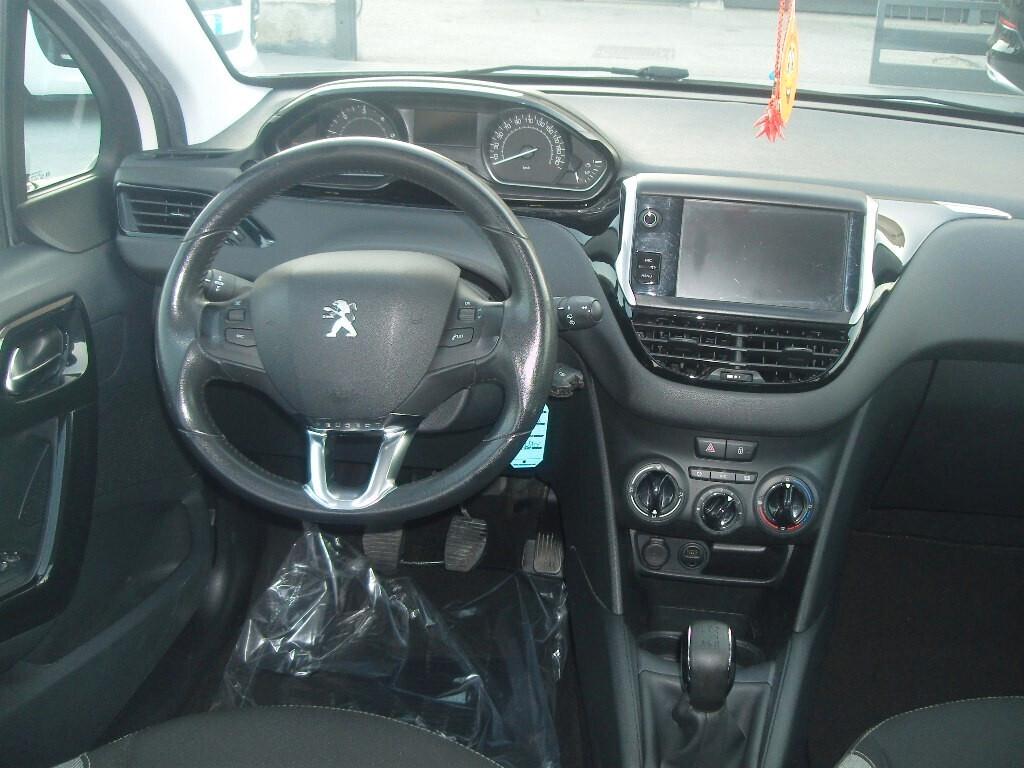 Peugeot 208 BlueHDi 75 5 porte Allure - 2015