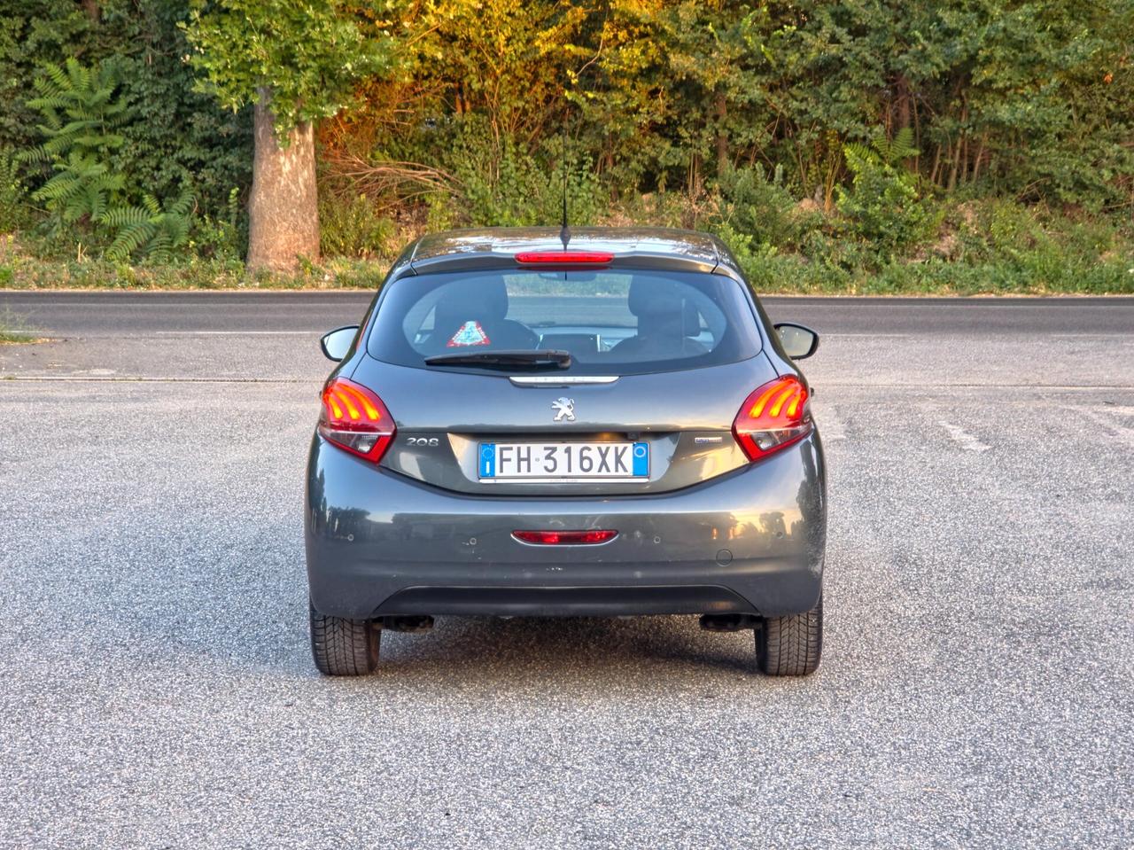 Peugeot 208 PureTech 82 5 porte Allure E6b Manuale NEO 2017