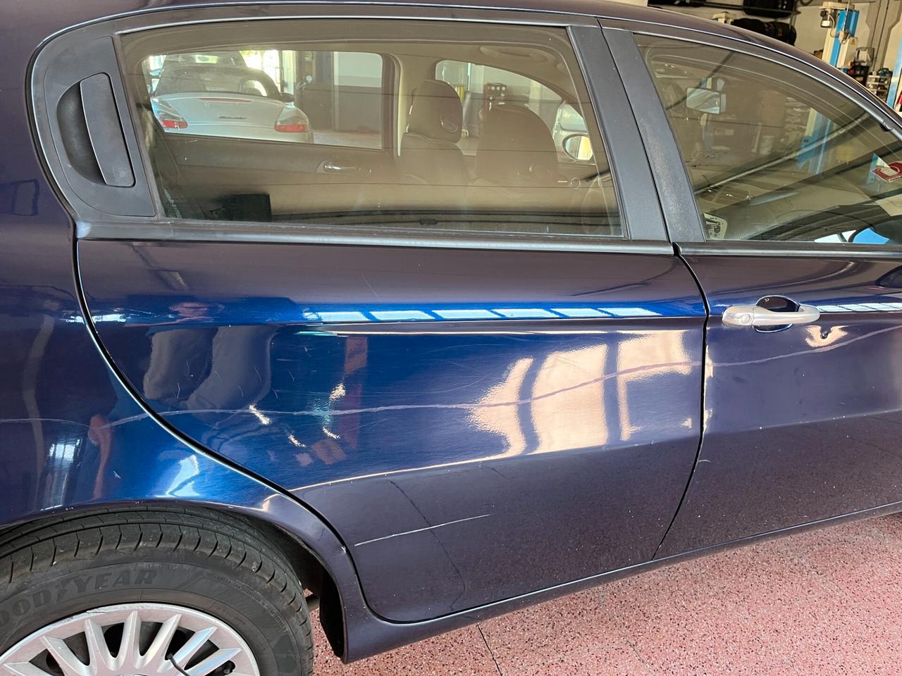 Alfa Romeo 147 1.6i 16V Twin Spark cat 5p. Progression