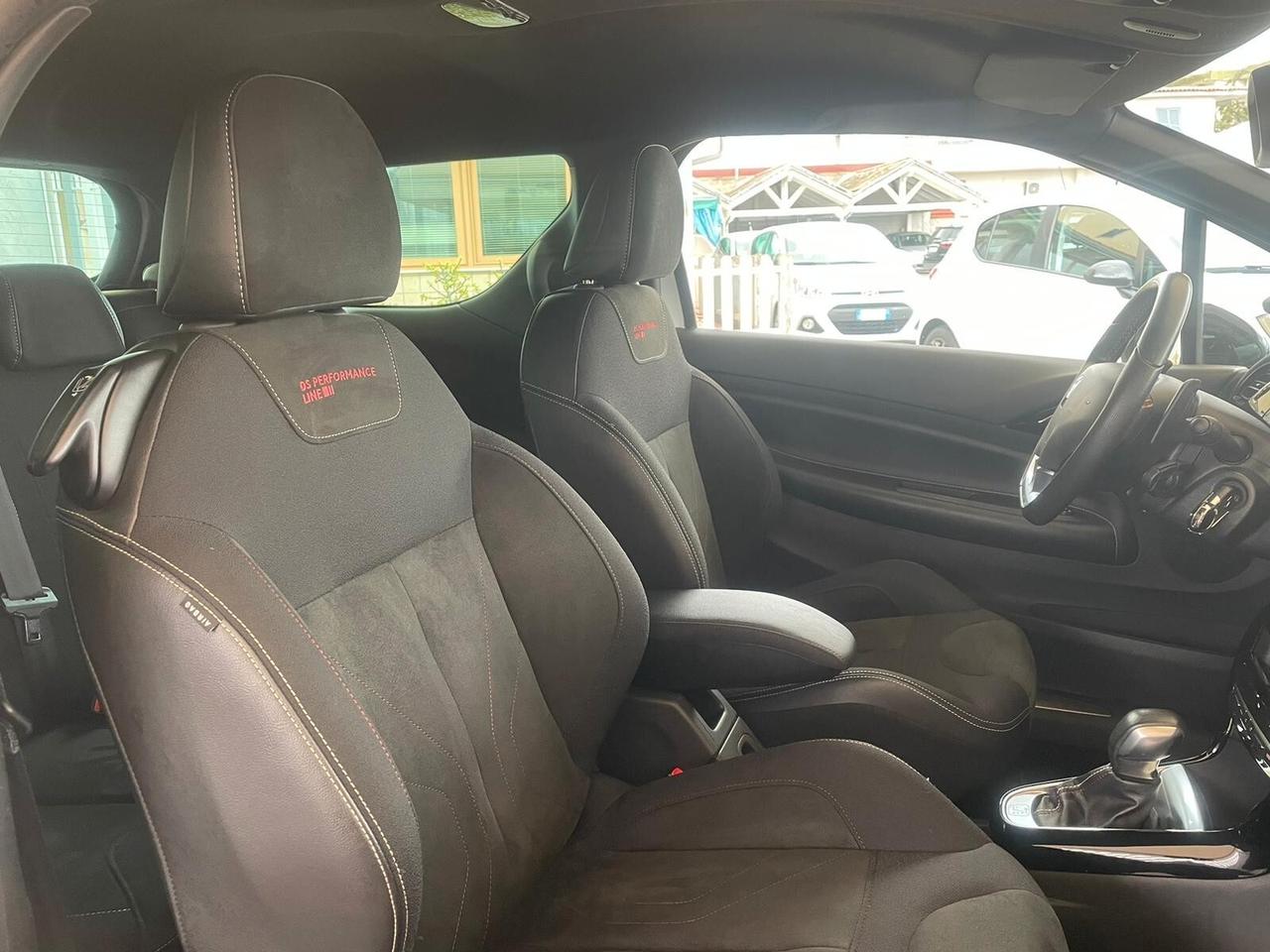 Ds DS3 3 PureTech 110 aut. Performance Line