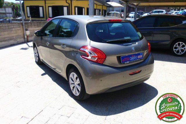 PEUGEOT 208 1.4 8V HDi 68CV 5p. Allure