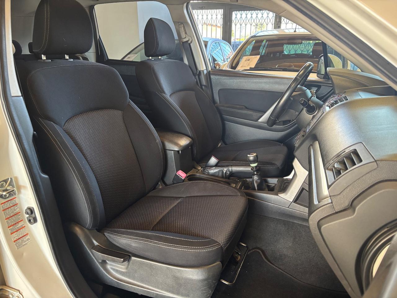 Subaru Forester 2.0D |BIANCO PERLA GANCIO TRAINO