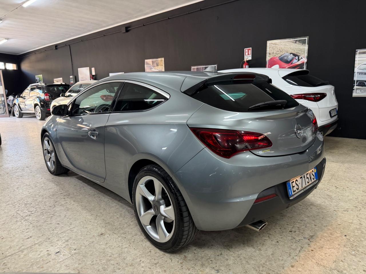 Opel Astra gtc 1.6 180cv 3p berlina