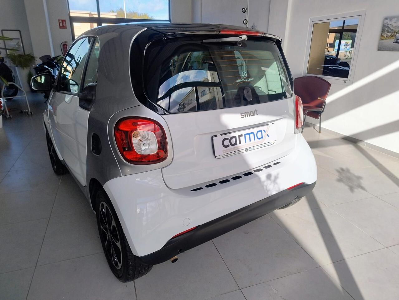 Smart ForTwo 1000 52 kW MHD coupé passion