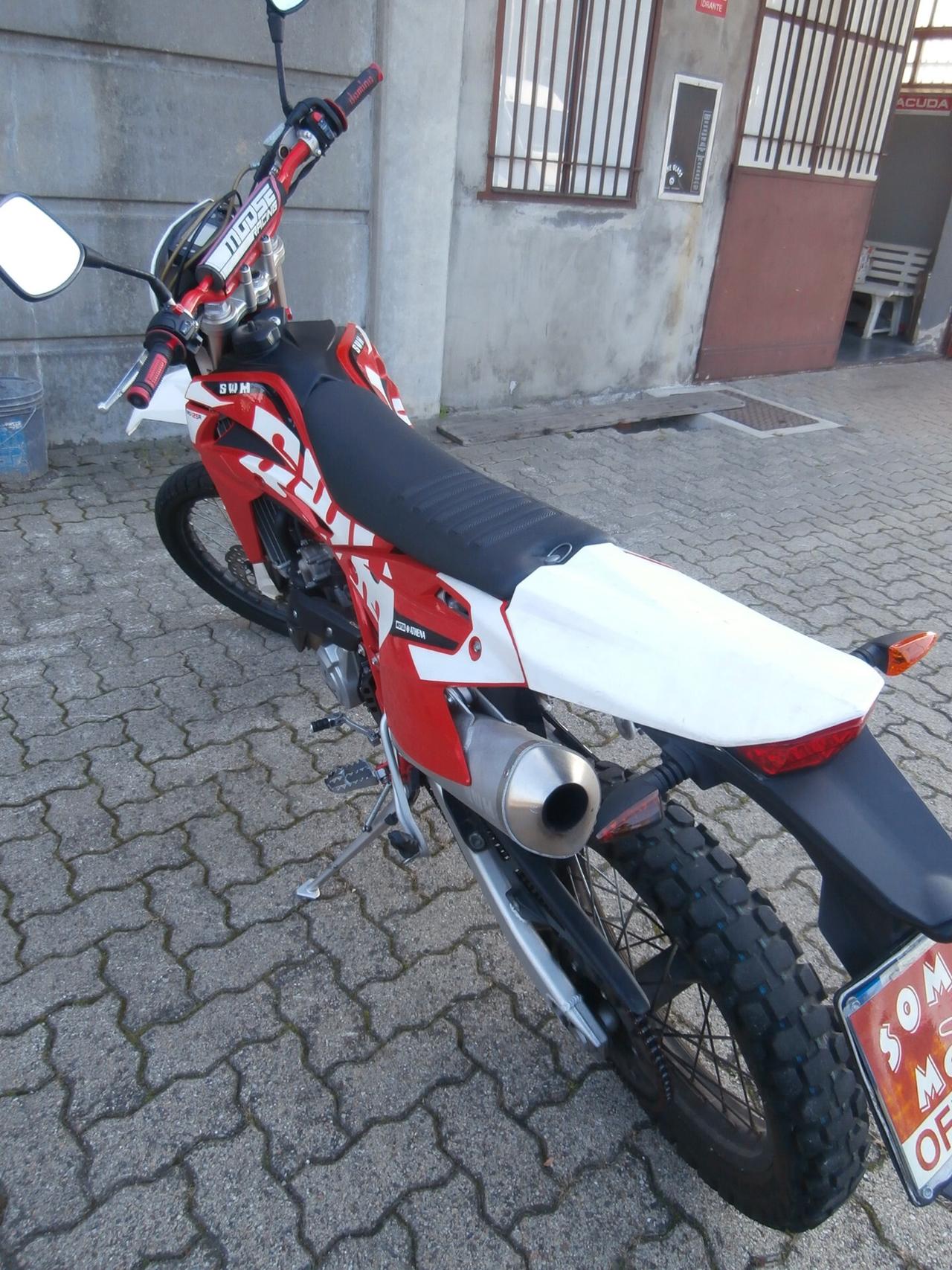 Swm RS 125 R del 2018 compreso trapasso-tagliando-garanzia