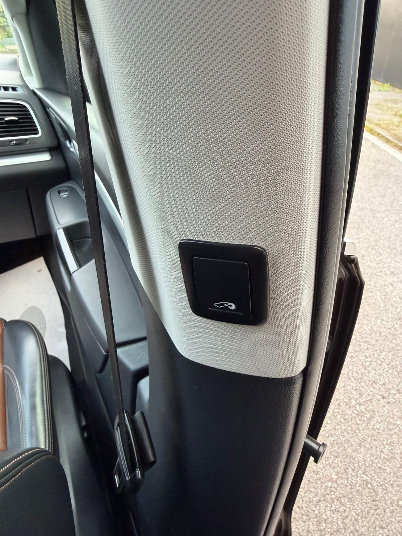 Volkswagen Sharan 2.0 TDI DSG Highline BlueMotion Technology