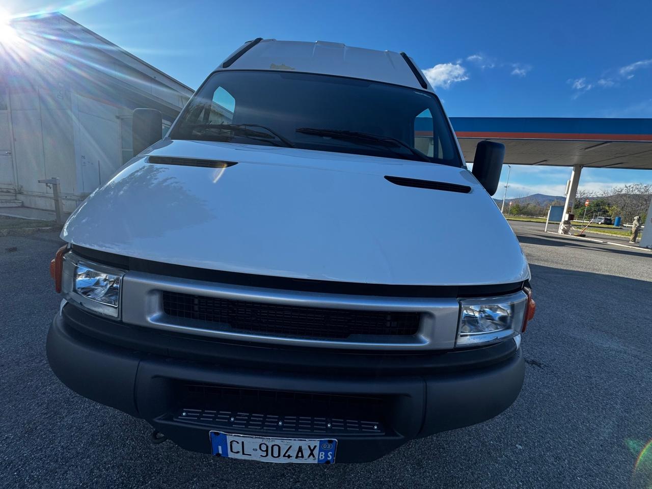 Iveco Daily 35S13 2.8 TDI PC Cabinato