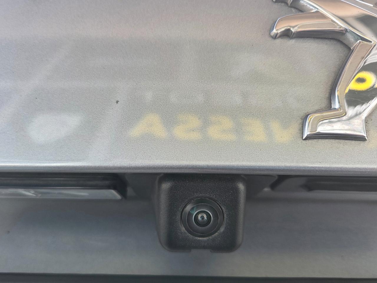 Peugeot 2008 PureTech 155 S&S EAT8 GT