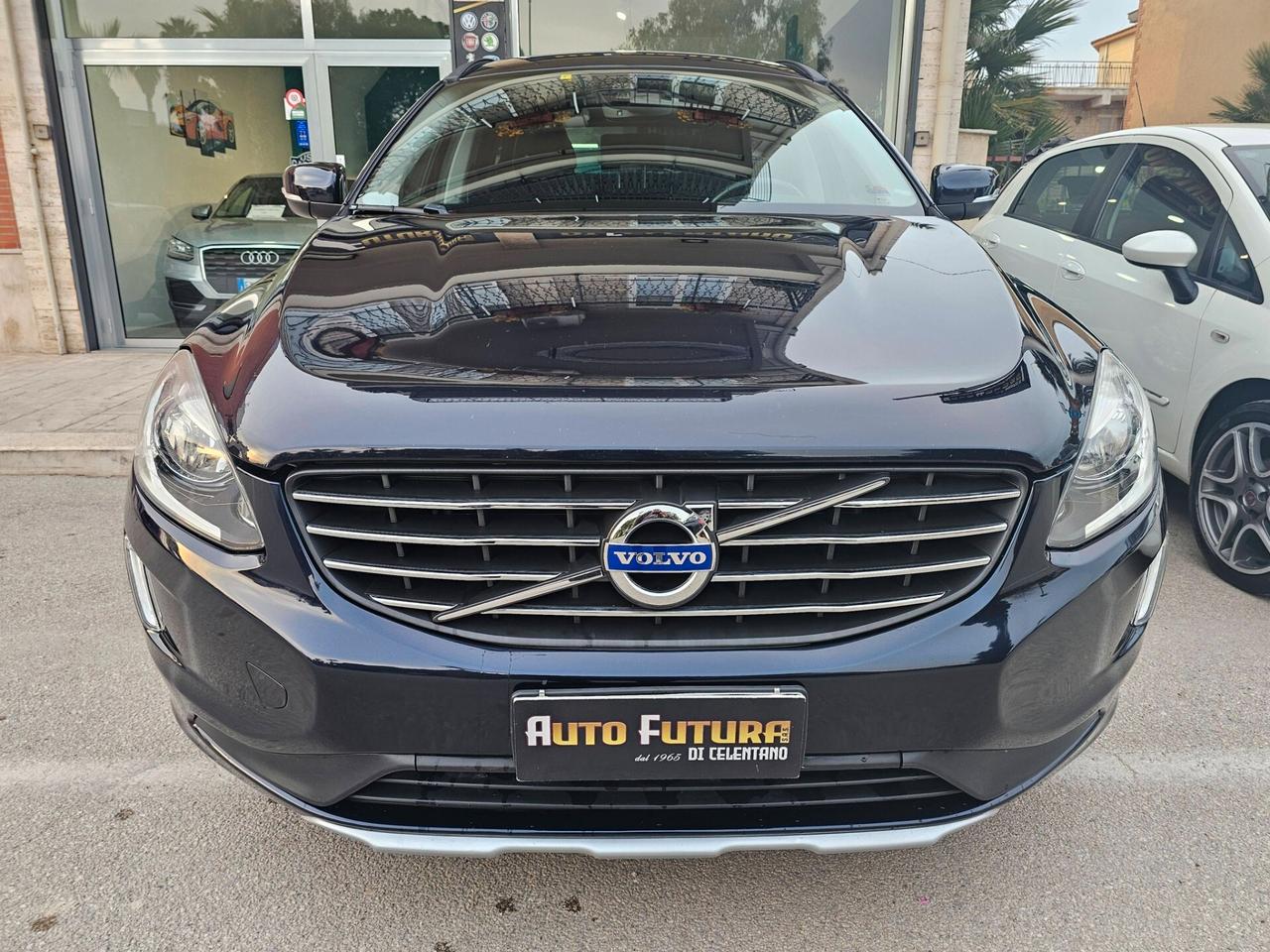 VOLVO XC60 2.0D 150CV BUSINESS AUTOCARRO N1 5 POSTI