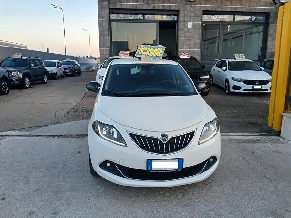 LANCIA YPSILON 1.0 FireFly S&S 69 CV HYBRID GOLD PLUS