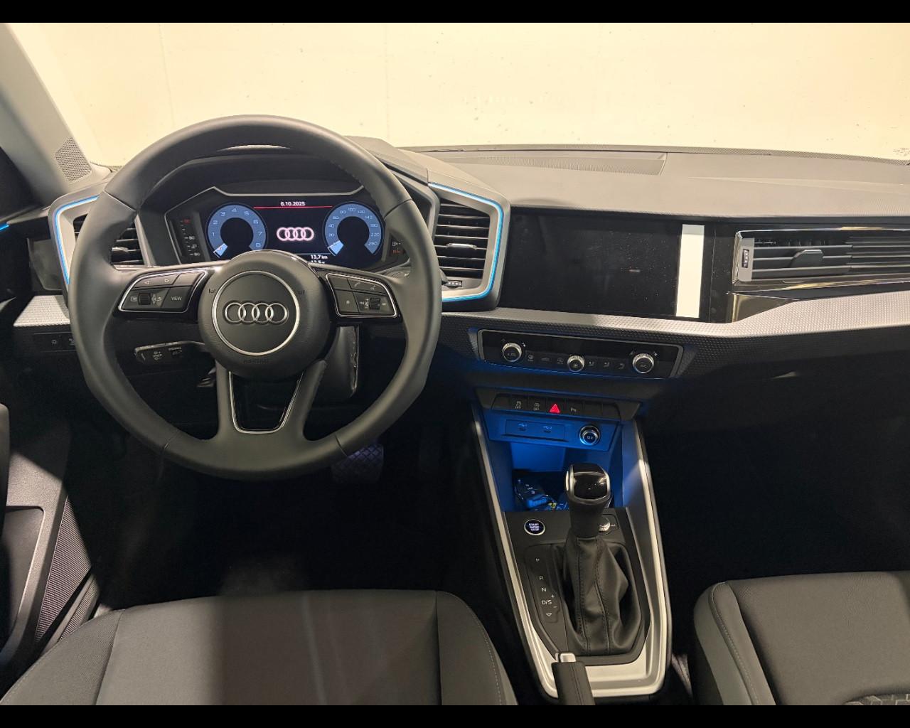 AUDI A1 SPORTBACK 30 TFSI S-TRONIC S LINE EDITION