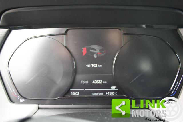 BMW 118 i 5p. Luxury