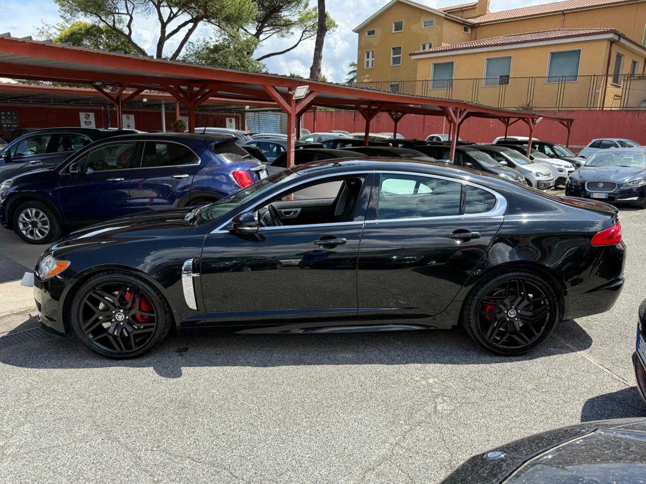 XF 3.0DS V6 Premium Luxury/R-SPORT/RATE/PERMUTE