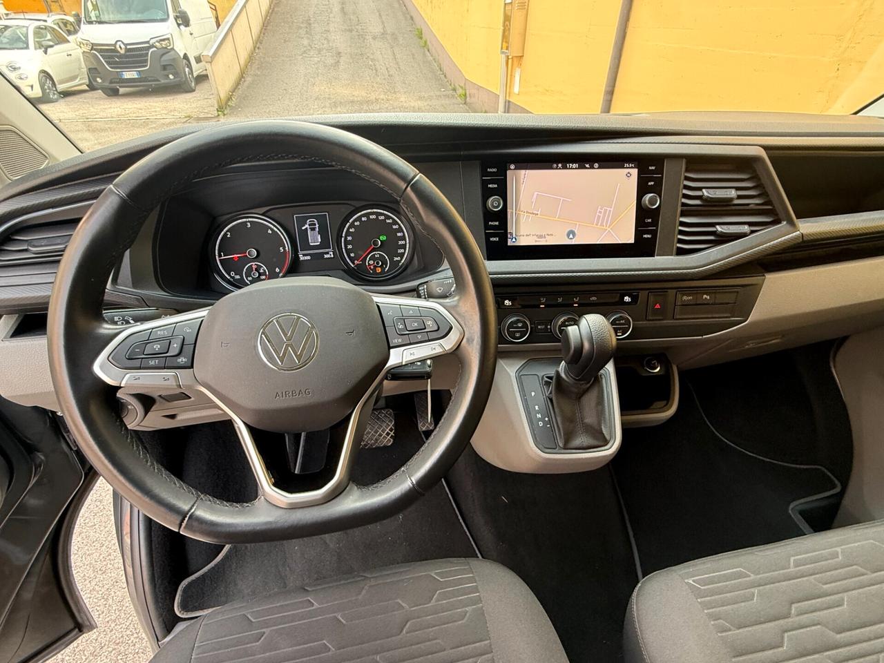 Volkswagen Caravelle 2.0 TDI 150CV DSG PC "NUOVO - 9 POSTI - 29000KM !!!"