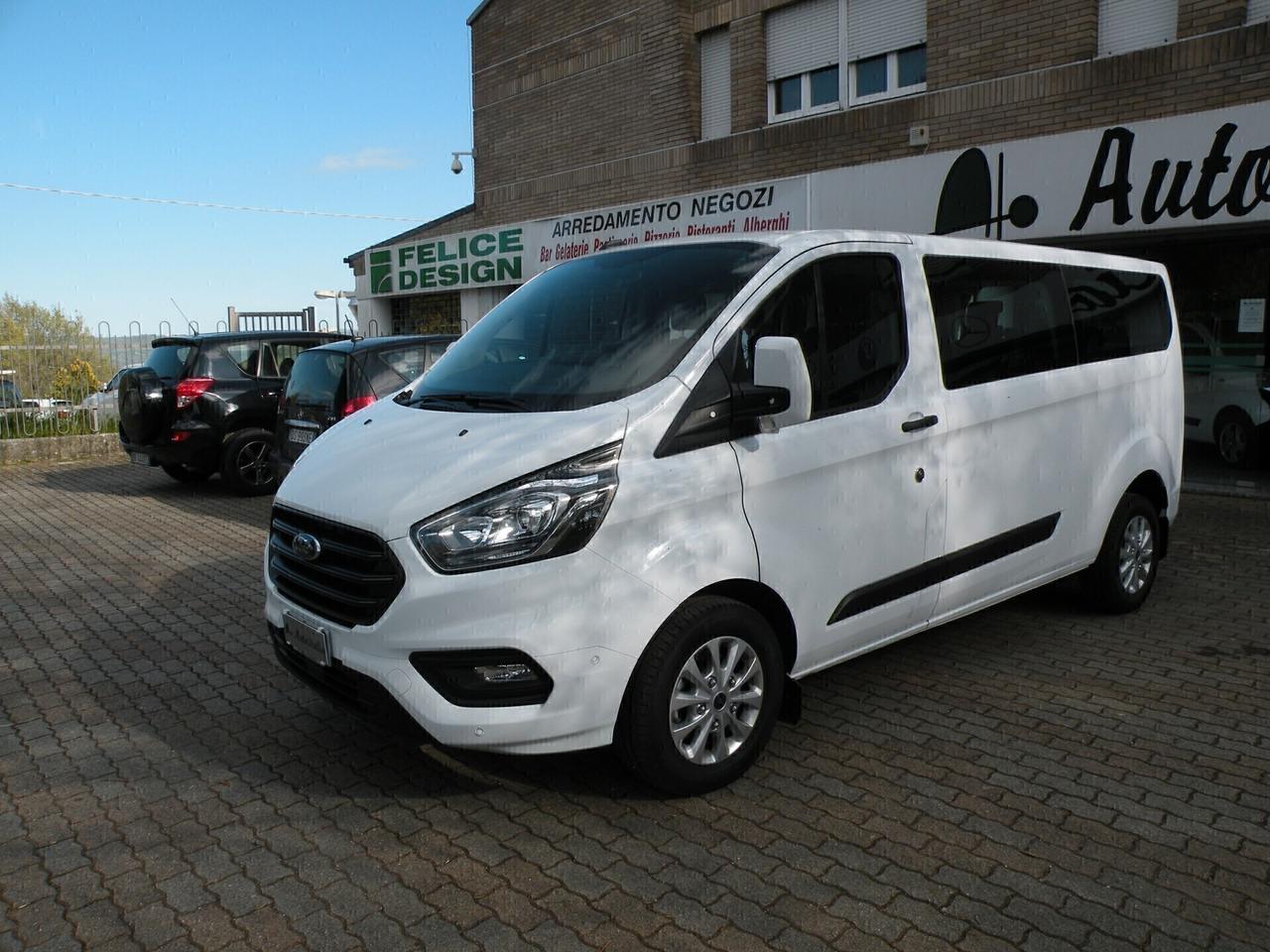 NOLEGGIO A BREVE TERMINE - FORD TRANSIT CUSTOM 9 POSTI