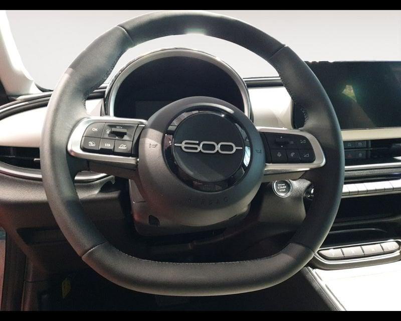 FIAT 600 (2023-->) Hybrid 100 CV DCT MHEV La Prima