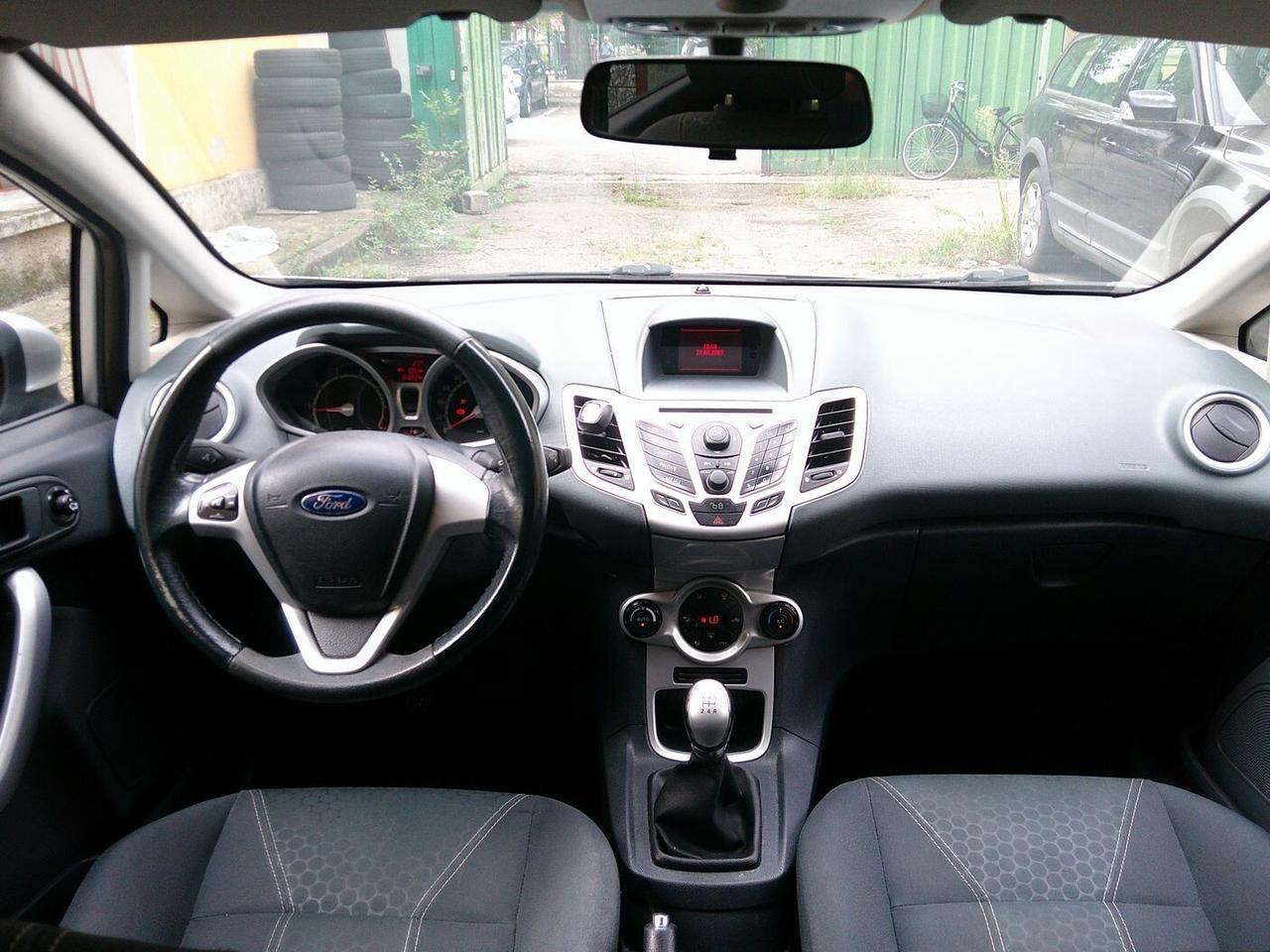 Ford Fiesta 1.2 82 CV 5 porte Titanium