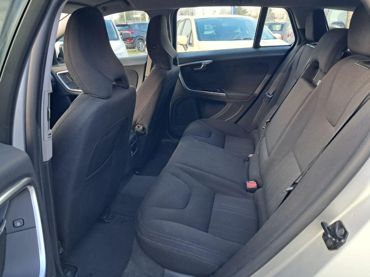 VOLVO - V60 - D2 Summum