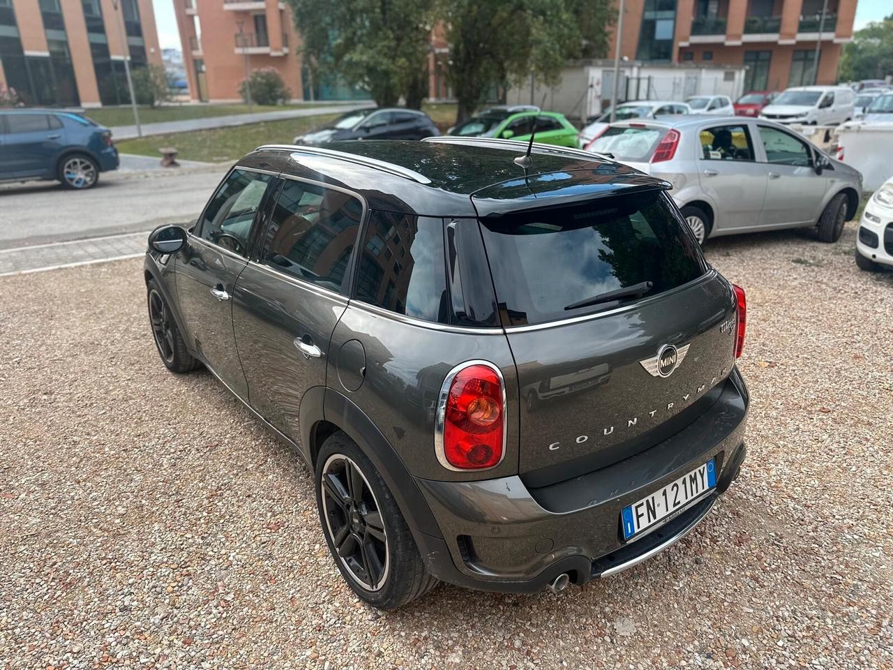 Mini Cooper SD Countryman 2.0 ALL4 Automatica