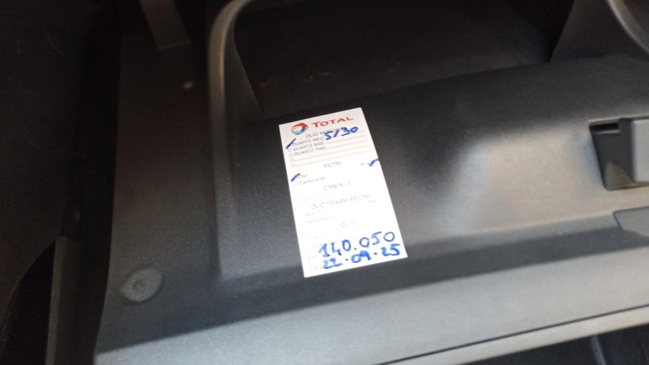 Peugeot 2008 BlueHDi 120 S&S Allure