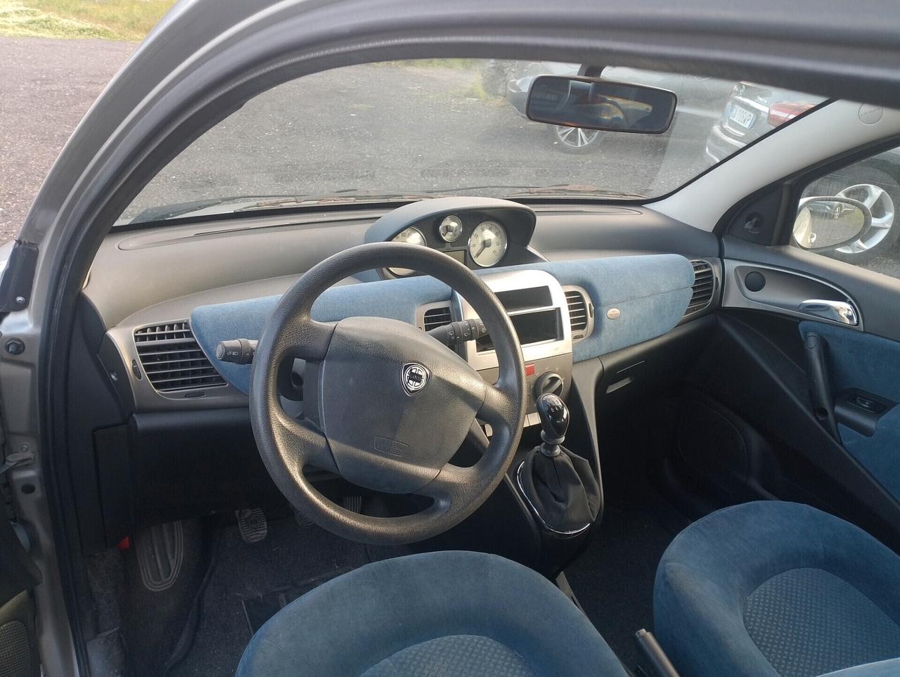 Lancia Ypsilon 1.2 Argento