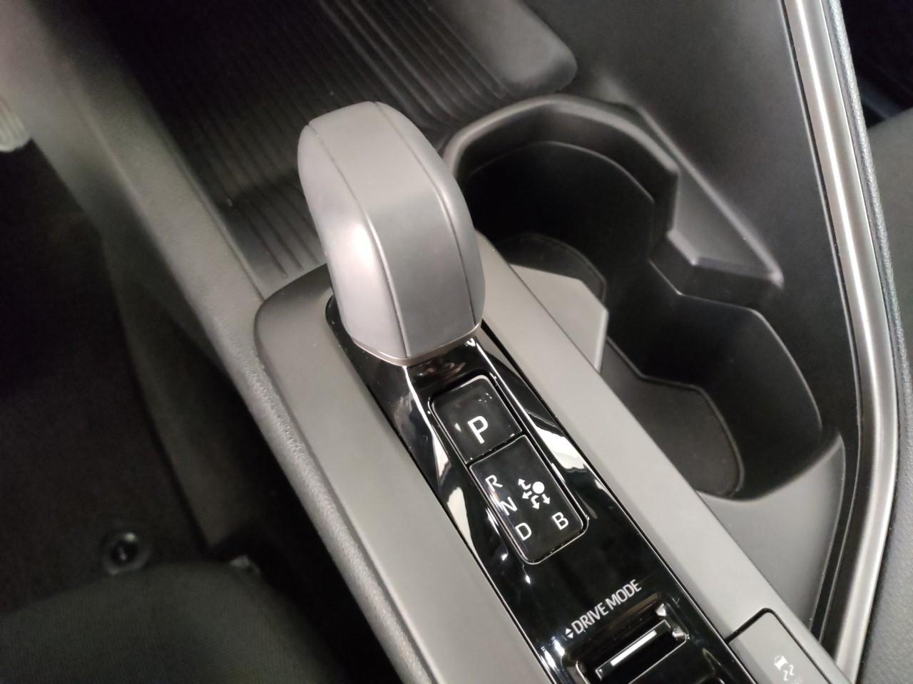 TOYOTA C-HR 1.8 hev Active fwd e-cvt