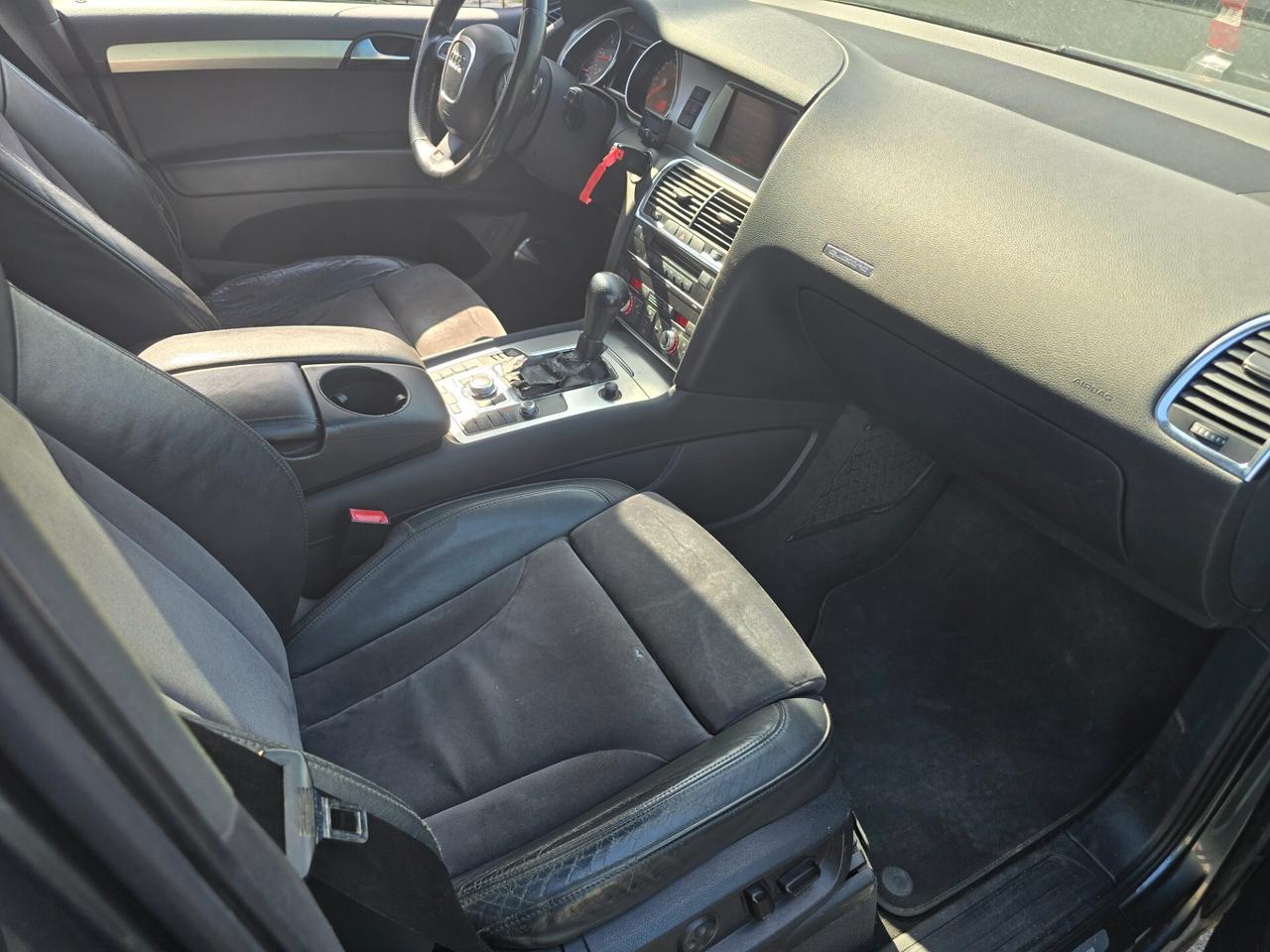 Audi Q7 3.0 V6 TDI 240 CV quattro tiptronic GANCIO TRAINO