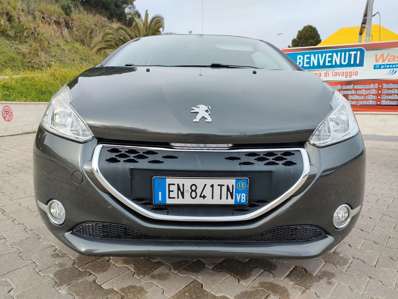 Peugeot 208 1.4 HDi 68 CV 3 porte Active