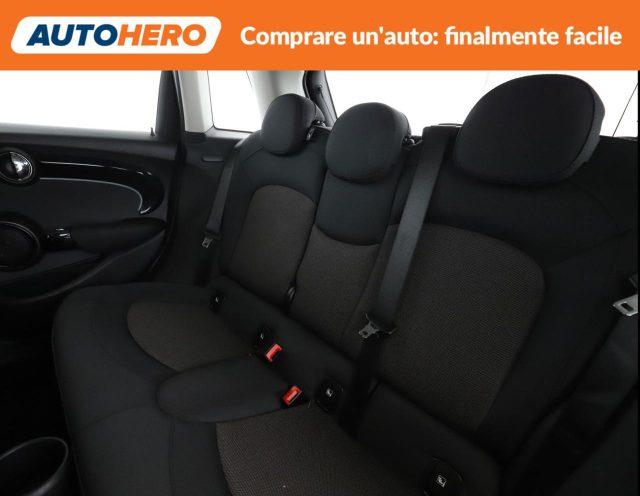 MINI Cooper 1.5 Cooper Essential 5 porte