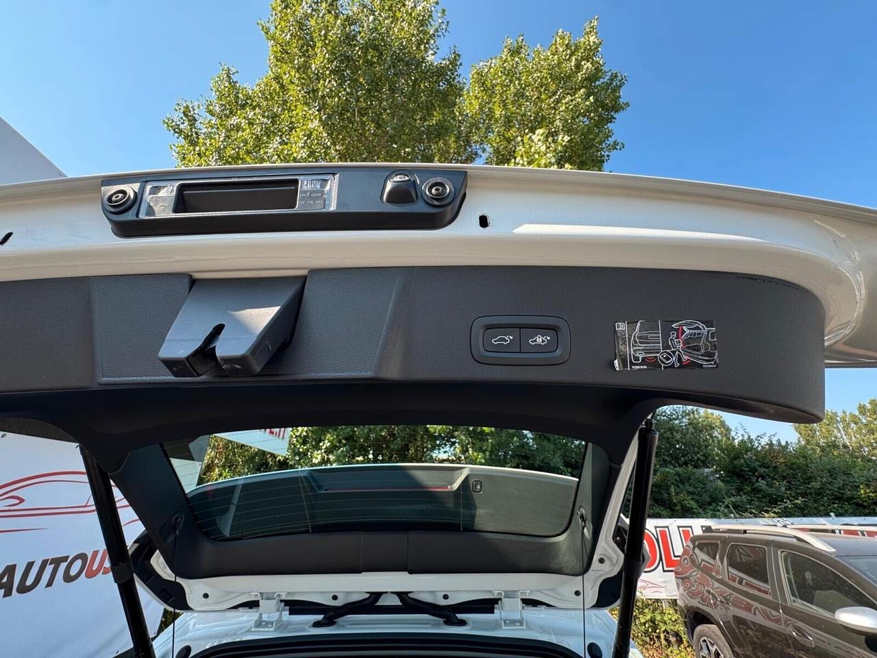 Volvo XC40 T2 Geartronic Momentum Core