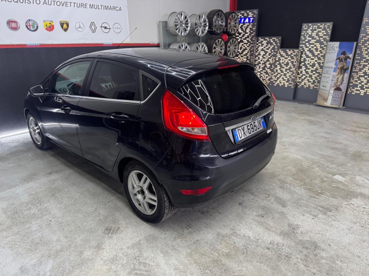 Ford Fiesta 1.4 Benzi. GPL 5Porte ADATTA NEOPATENTATI