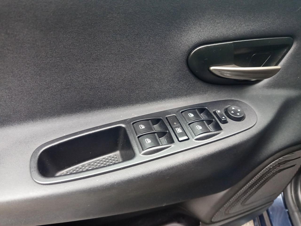 Lancia Ypsilon 1.2 69 CV 5 porte S&S Platinum 11/2018