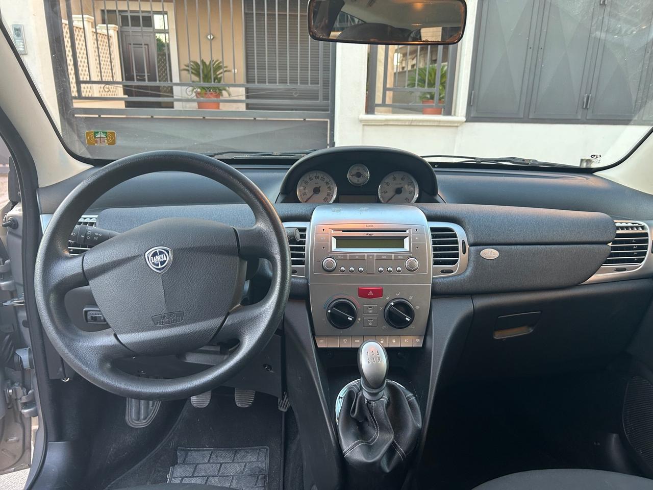Lancia Ypsilon 1.4 Unyca Ecochic GPL